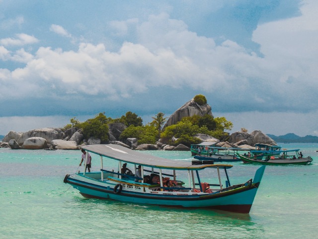 Belitung, Bangka Belitung Islands, Indonesia https://unsplash.com/photos/BBBDwYtwkyM