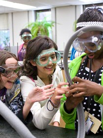 girls doing science