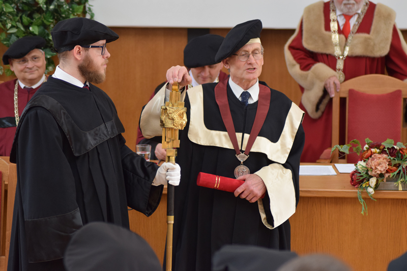 Prof. Ben Feringa receiving "Doctor honoris causa"