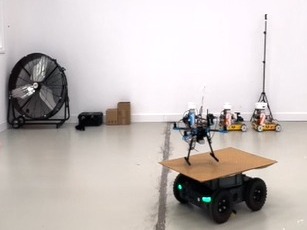 grondrobot met drone