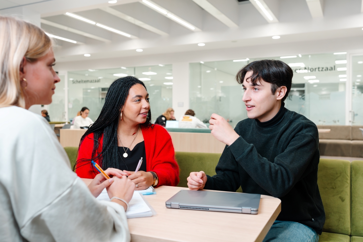Students from different backgrounds chatting