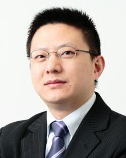 Professor Justin Ye