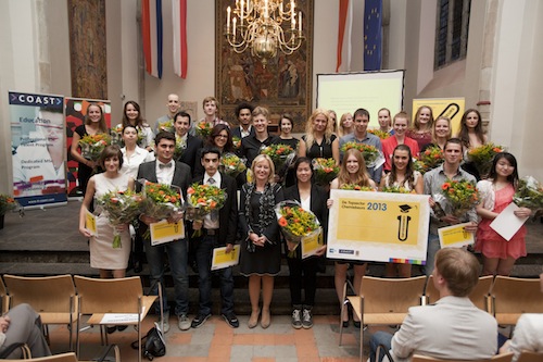 Zes studiebeurzen voor Groningse scheikunde-studenten