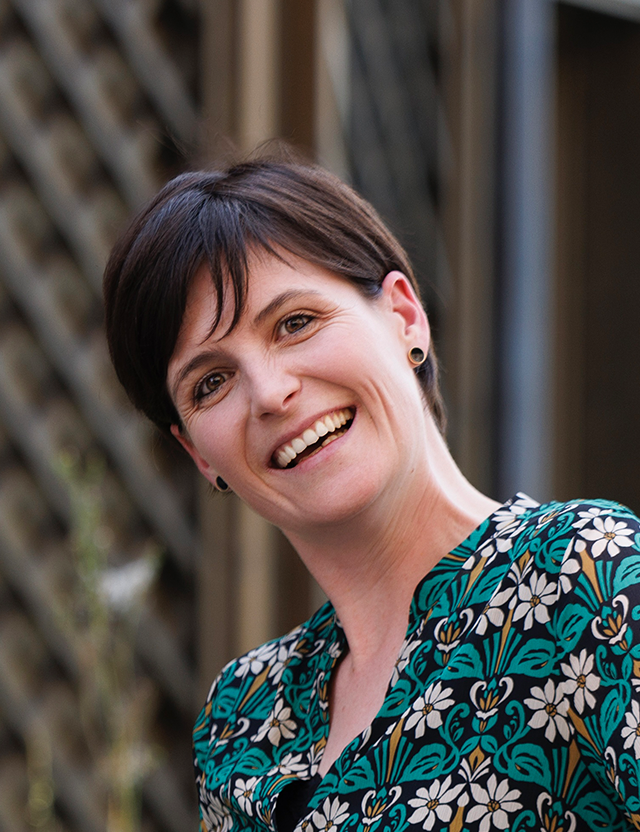 
						Testimonial of alumnus Sara Kiener, Head of the Internal Department of Pedagogy for Deafblindness at Tanne