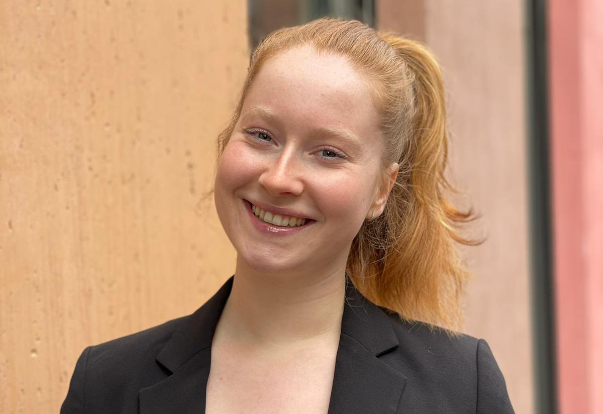 
						Testimonial of alumnus Fenna van der Wijk