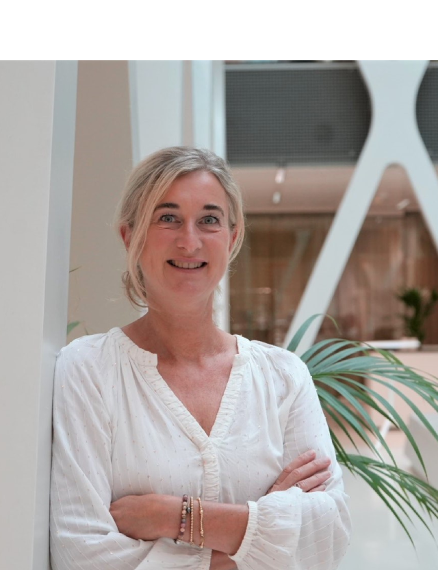 
						Testimonial van	alumnus Ria Lok, manager bij een rijksoverheidsinstantie