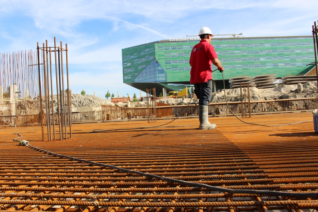 De kelder wordt gevuld met beton | augustus 2015