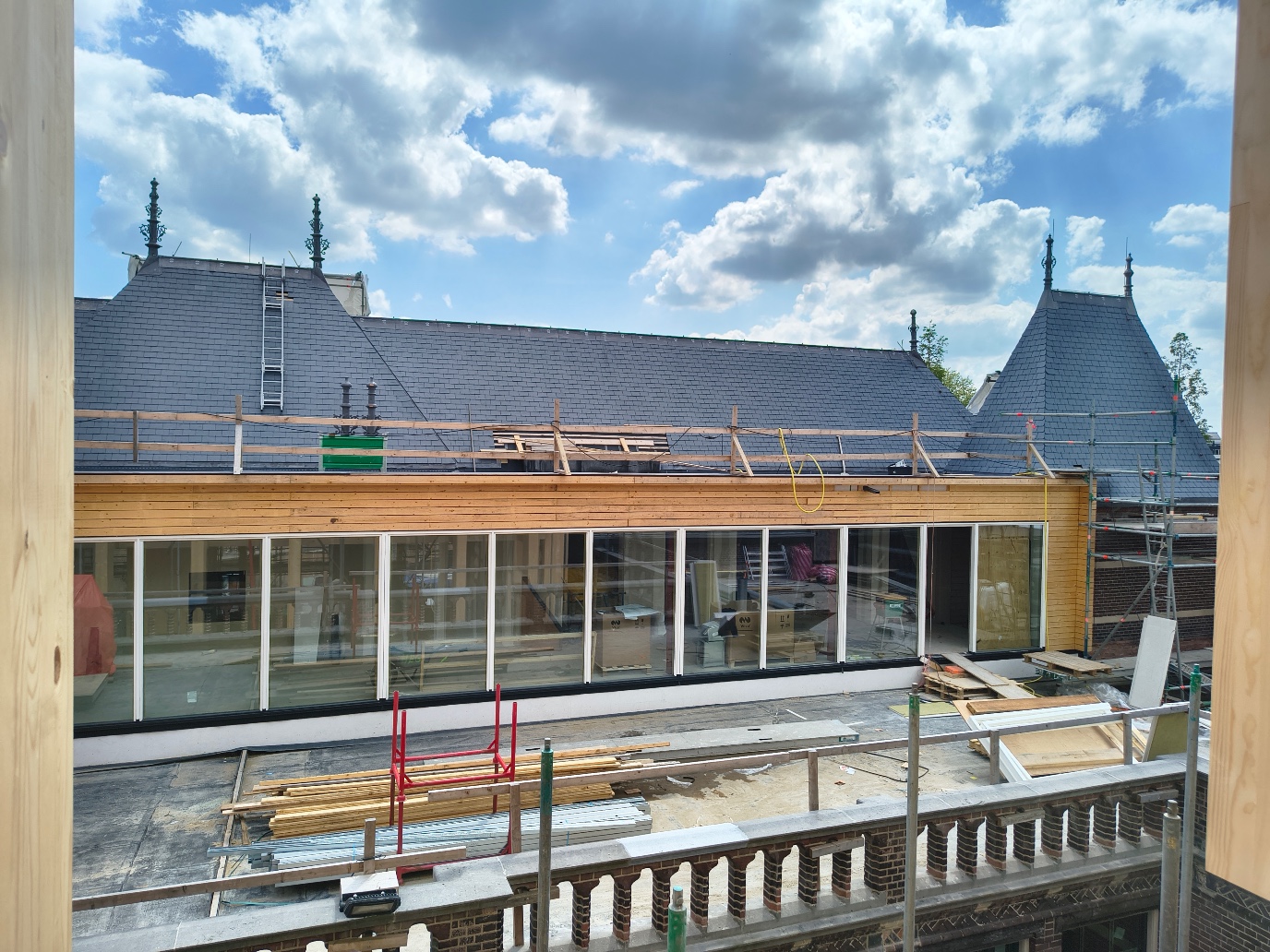Bladergroen Building