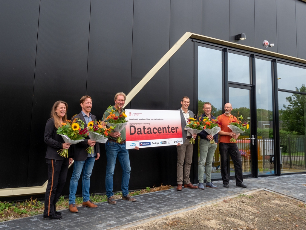 HPC Datacenter RUG opgeleverd (foto: Ronald Koelink)HPC Datacenter of the UG is completed (photo: Ronald Koelink)