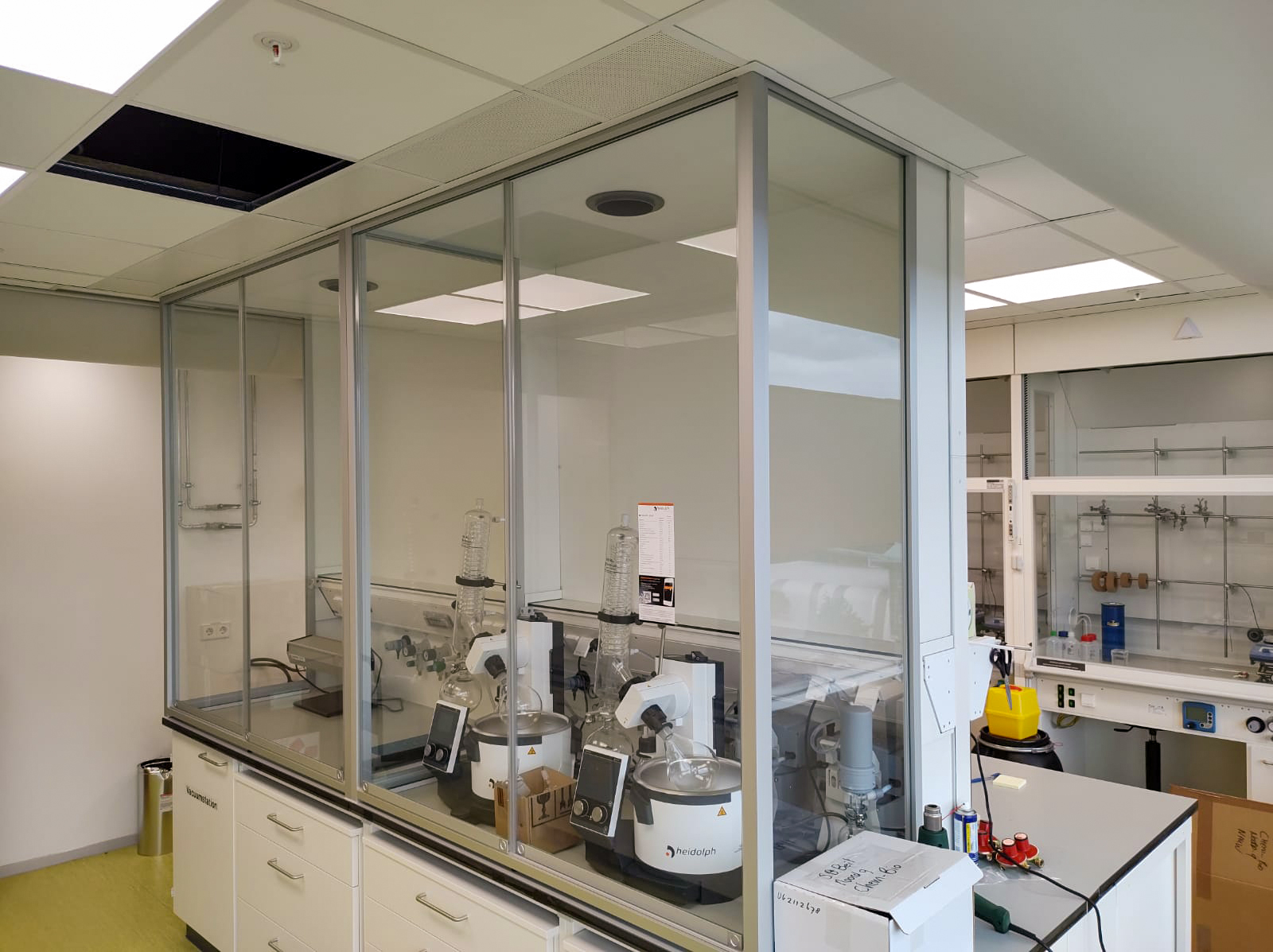 Nieuwe chemische labfaciliteiten Linnaeusborg gereed