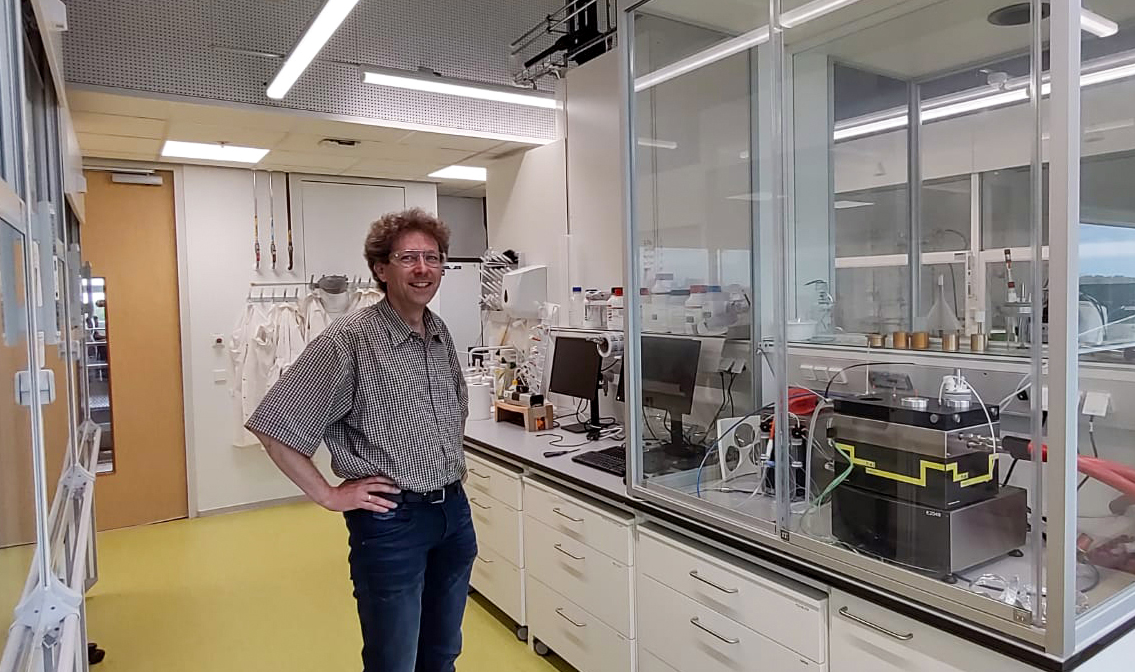 Professor Minnaard in one of the new chemical labs.