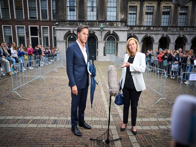 Rutte en minister Sigrid Kaag: Maakt het uit hoe we over machthebbers schrijven?