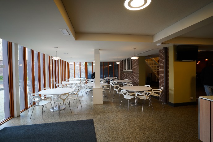 Cafeteria academy building