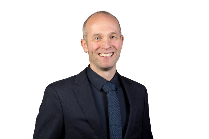 dr. R.J.K. (Riemer) Vegter