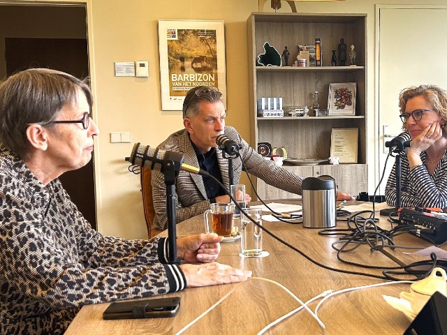 Jetta Klijnsma (links), Harry Garretsen (midden) en Janka Stoker