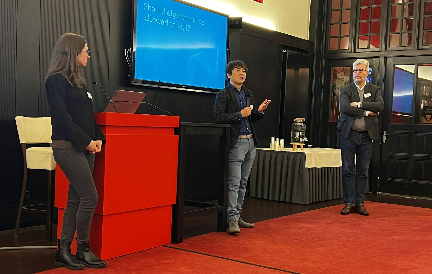 Left to right: Taís Fernanda Blauth, Ming Cao, Remco Kouwenhoven