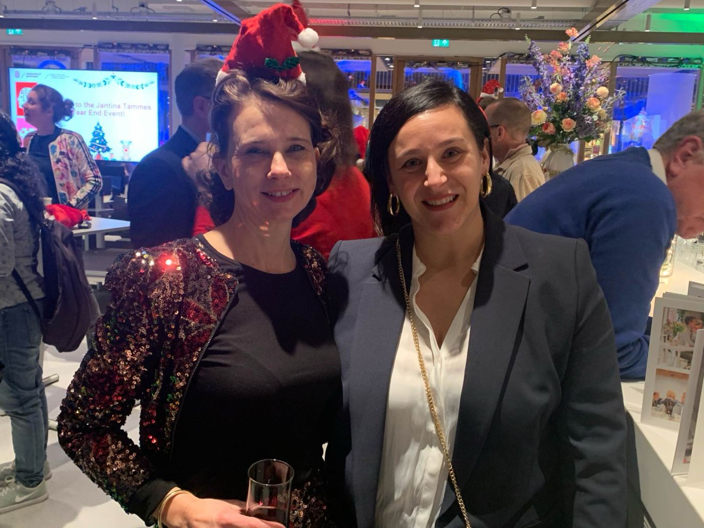 Alice Klamer (l) en Erika Chor&egrave;n Iglesias