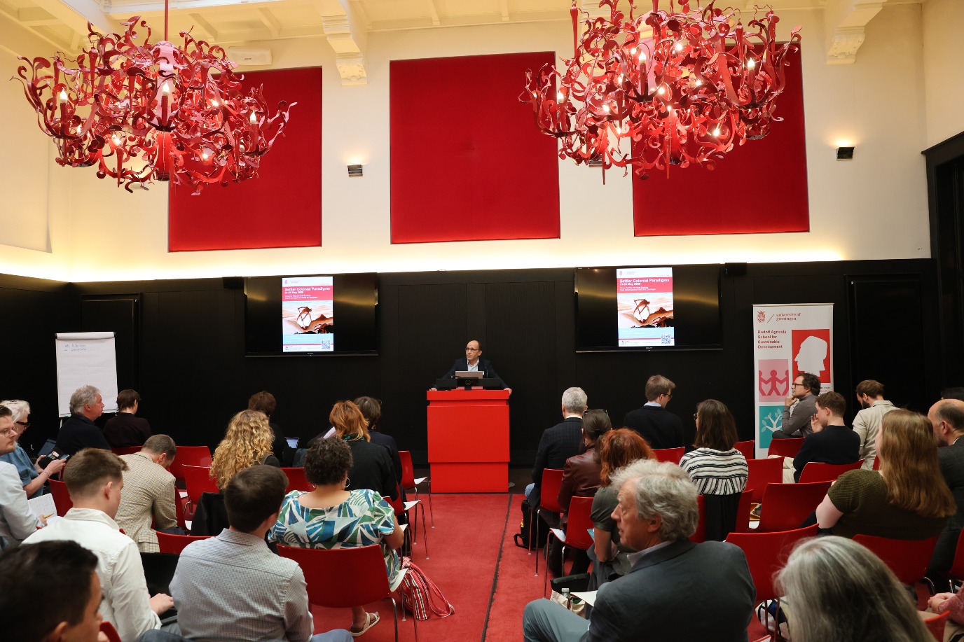 Jeremia Pelgrom opens the Conference
