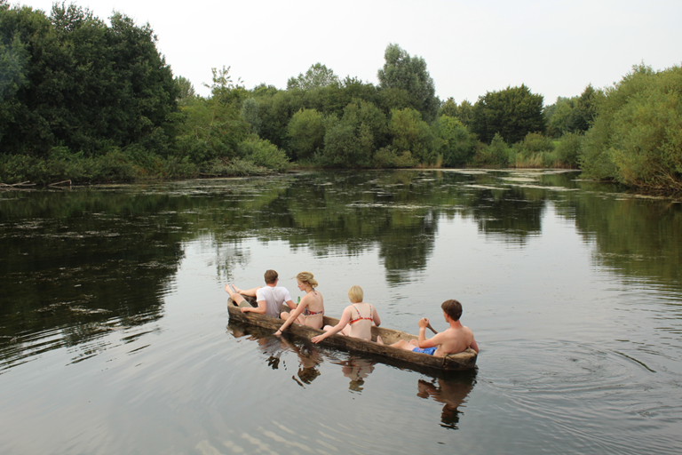 Overzichtsfoto op het water