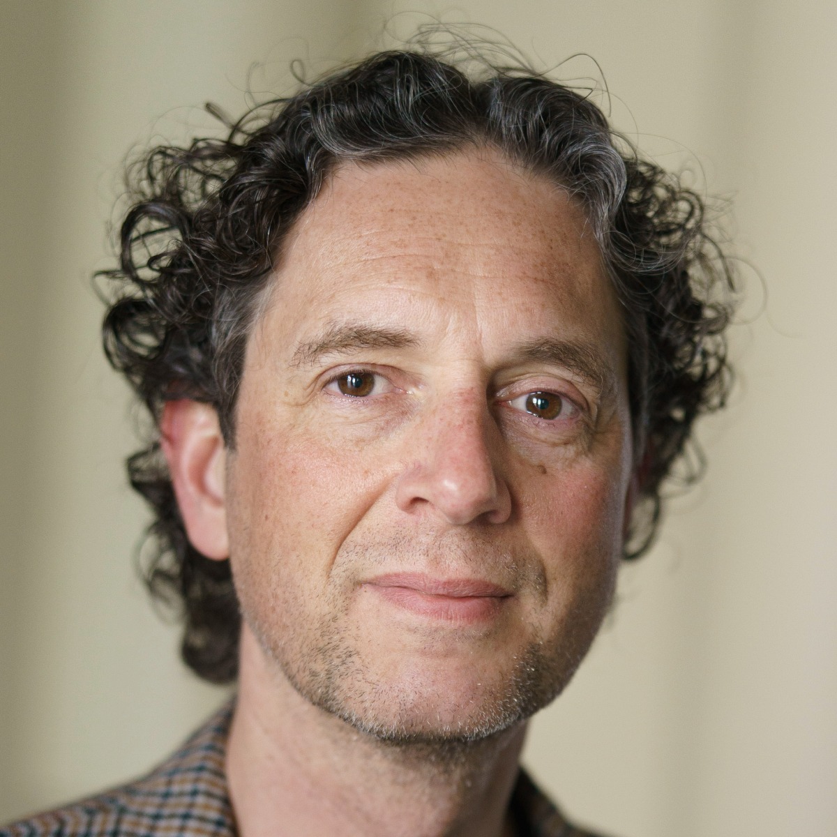 Verhalen bedenken maakt weerbaar tegen complottheorieën