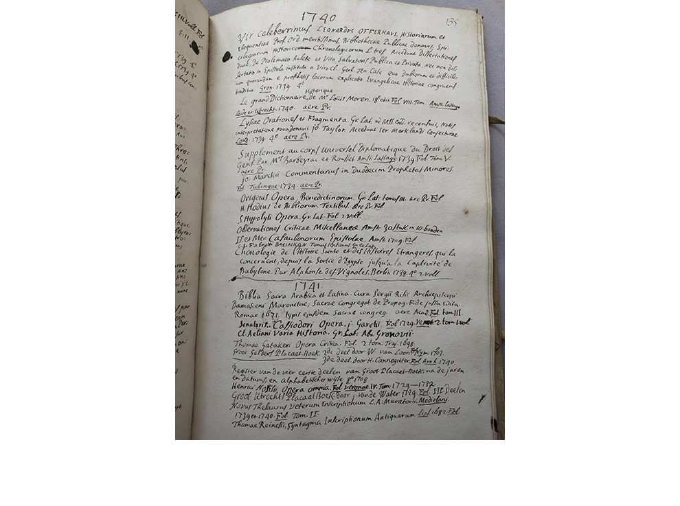 De syllabus is grotendeels in het Latijn geschreven. Later, in de 18e eeuw, verschijnen er ook enkele Nederlandse zinnetjes.