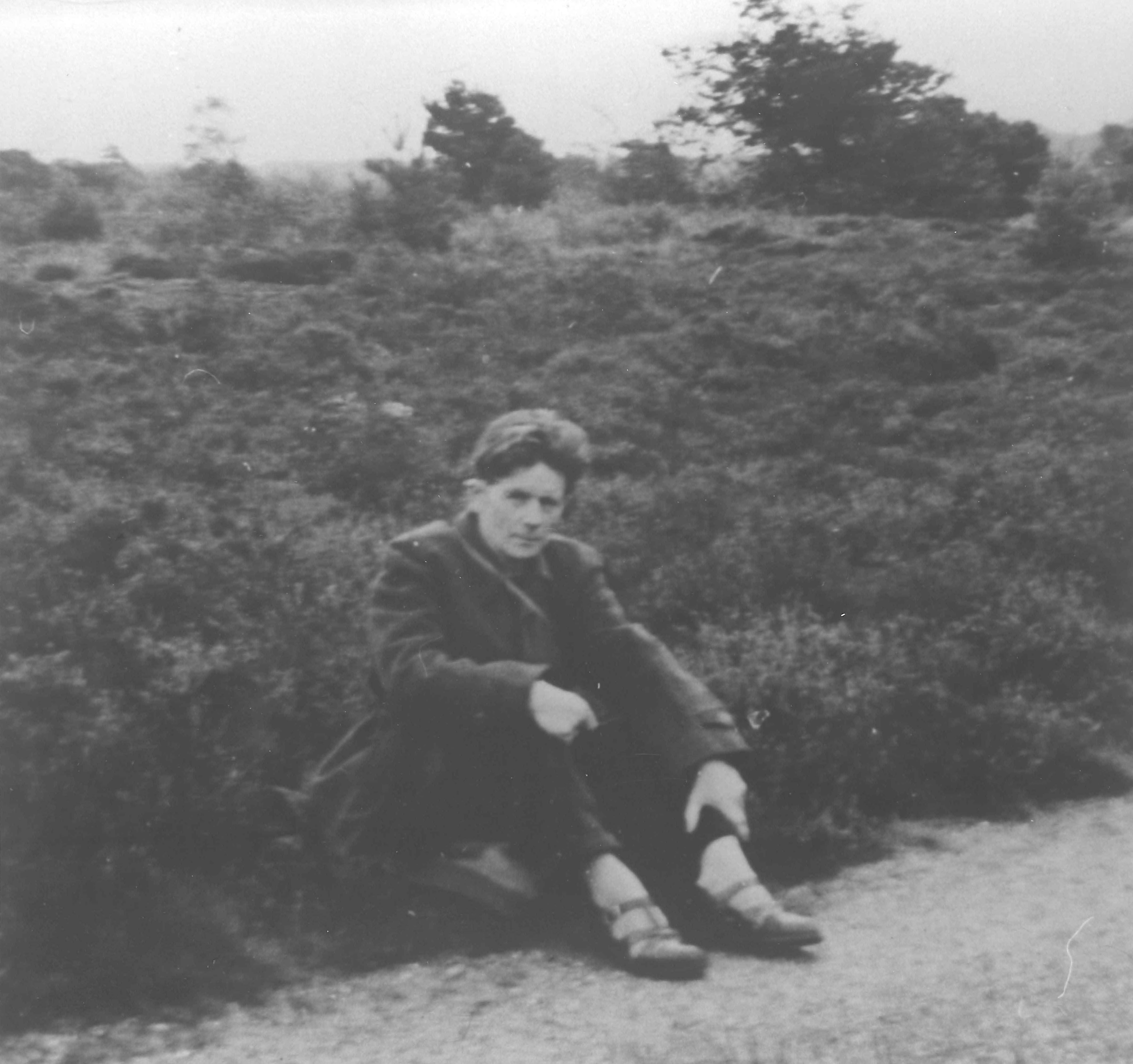 20. De Vries, sitting at the side of the road in Ermelo