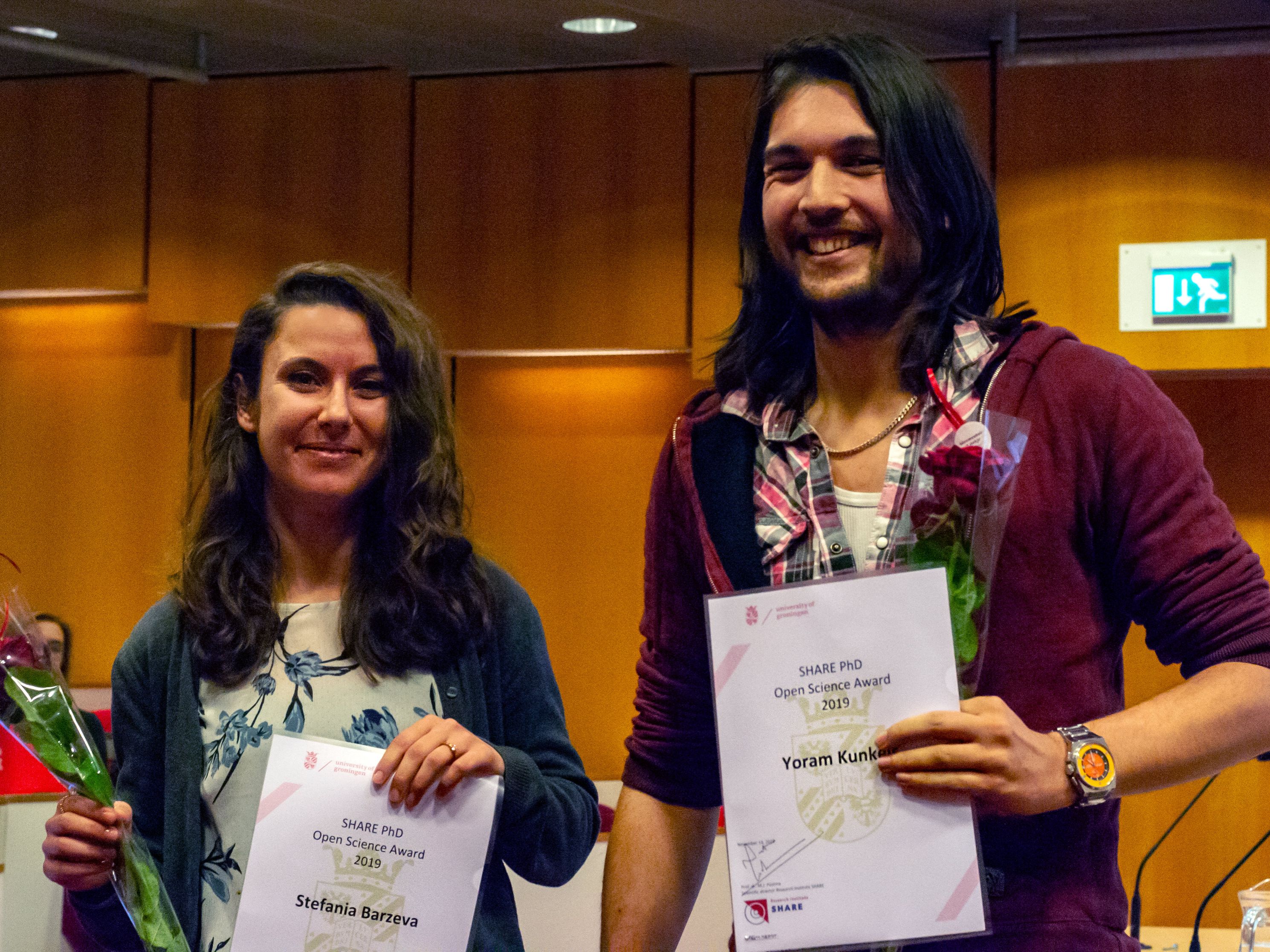 Stefania Barzeva and Yoram Kunkels receive the first SHARE Open Science Award