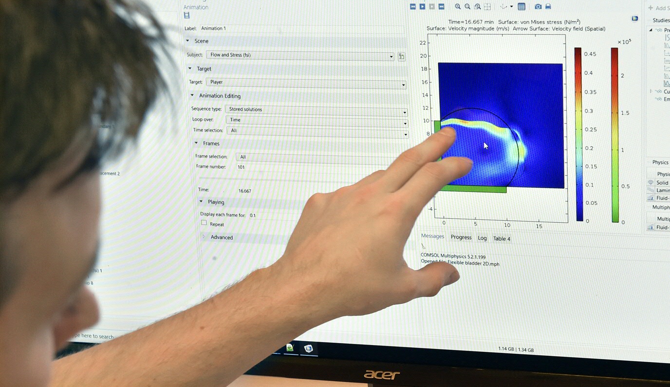 Meer dan zestig studenten hebben de afgelopen vier jaar al meegewerkt aan de Ocean Grazer. Ze helpen met onderzoek, met het ontwikkelen van modellen en met de validatie van simulatieresultaten bij experimenten. In the last four years, more than 60 students have worked on the Ocean Grazer. They have helped with research, with developing models, and with the validation of simulation outcomes with experiments.