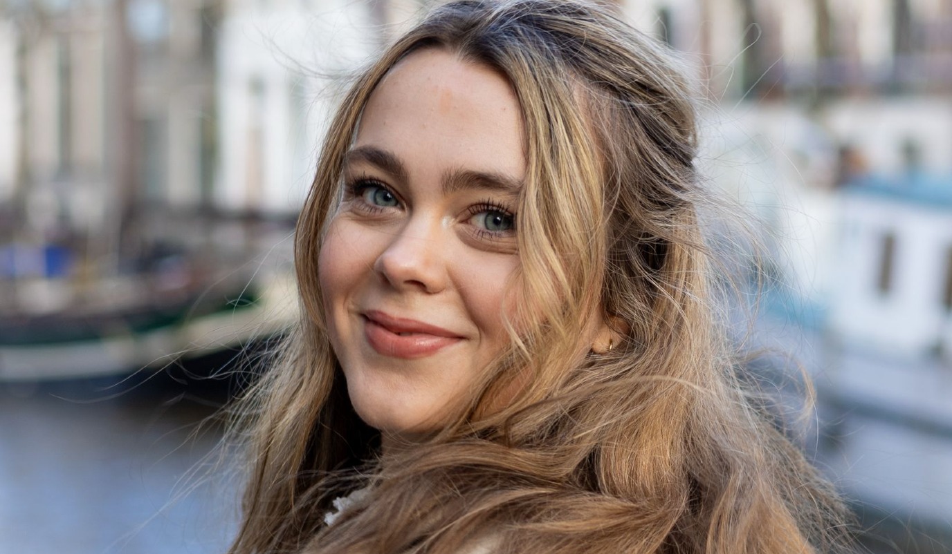 Julia Theelen