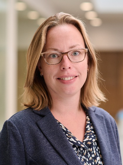 Nicole Hoogstra - Docent Staats- en Bestuursrecht