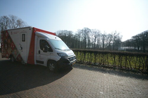 Op de weg.