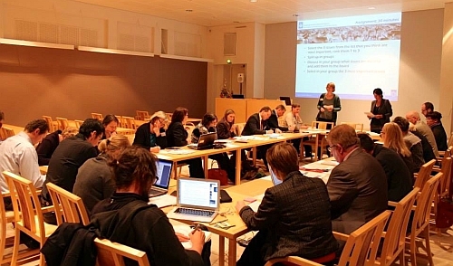 Annette Scheepstra and Kim van Dam leading the mining workshop at the stakeholders meeting in Rovaniemi, 3 October 2013