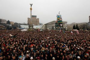 Ukrainians gather in Maidan Square to protest Russia’s entry into the Crimean peninsula, 2 March 2014. Source: Wikimedia Commons