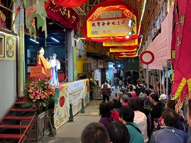 Chinese opera being performed to an audience on the occasion of the celebration of Tou-Tei’s birthday at the neighbourhood of Cheok Chai Yuen, Macau. (Photo by the author, 2025)