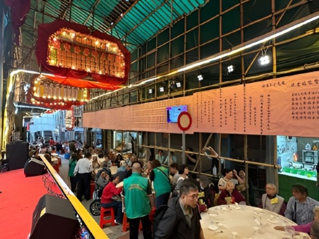 The &ldquo;Street Banquet&rdquo; at the neighbourhood of Cheok Chai Yuen in 2026. (Photo by the author, 2026)