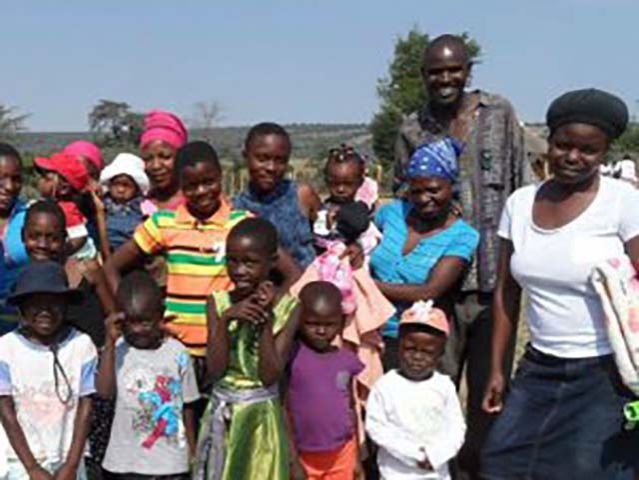 Community members in Lupane ADP, Zimbabwe. Image: Brenda Bartelink