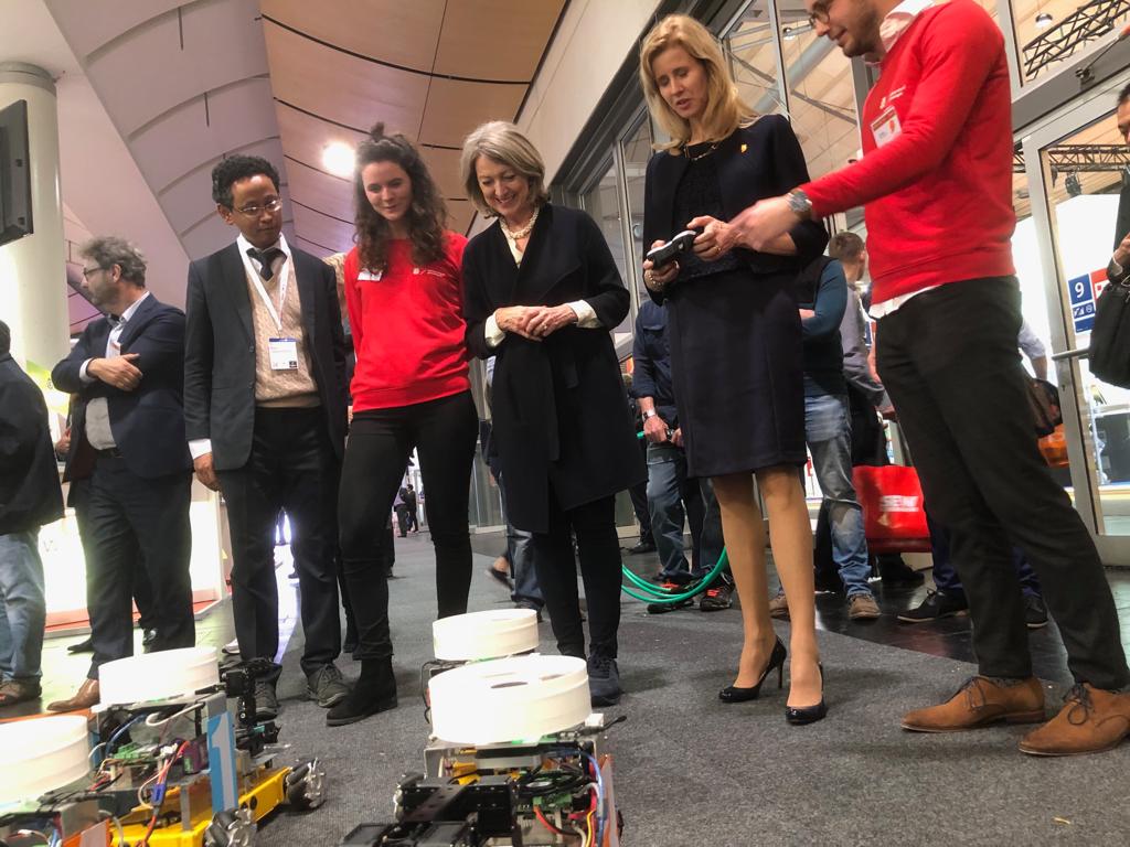 State Secretary visits our robot team
