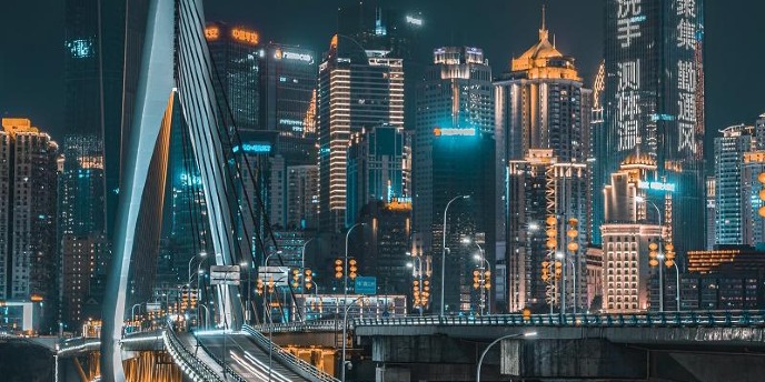 City-level emission peak in China