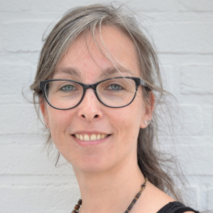 dr. Marjon de Vos