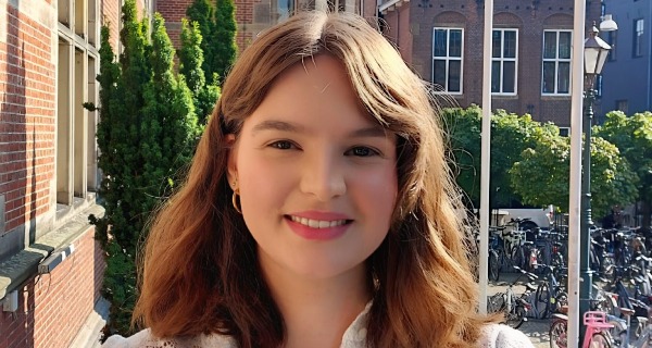 Tessa van Hooren