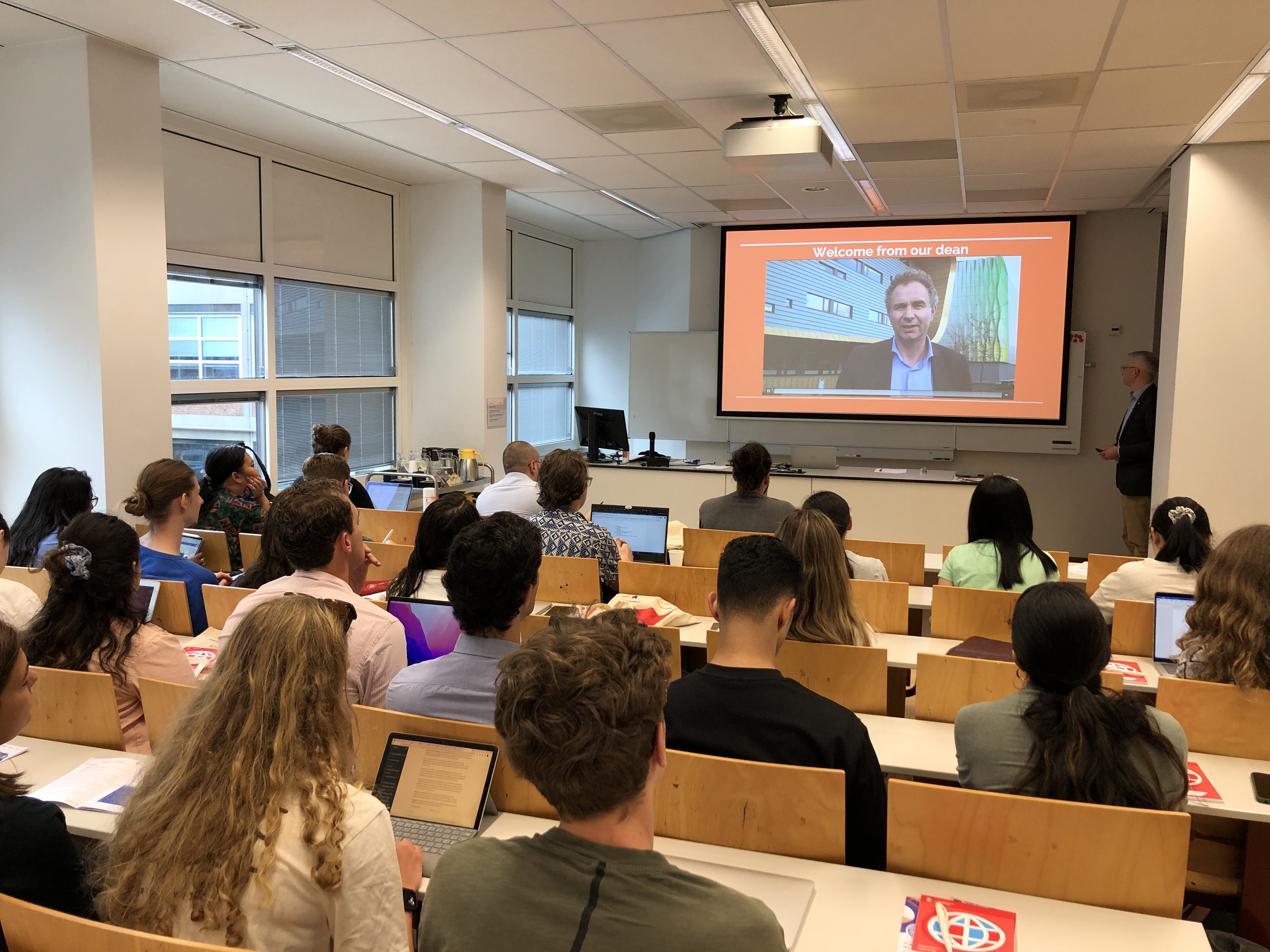 Kick-off by our dean Wiro Niessen (Photo by Michiel Hooiveld)