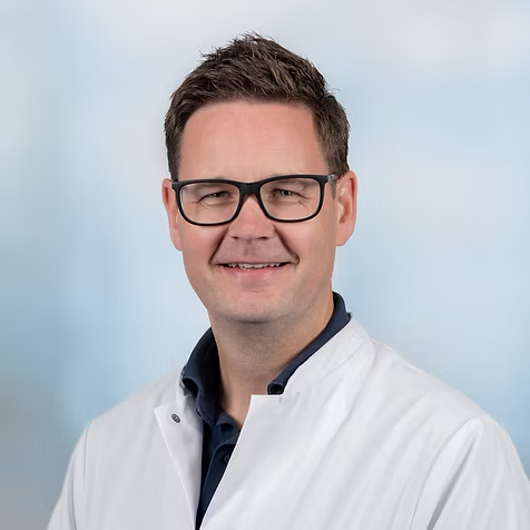 Dr. Hugo van der Veen