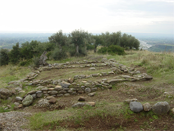 Timpone della Motta, Acropolis, Building II.