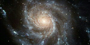 Galaxy M101 is a typical example of a face-on spiral galaxy. Image credit: NASA, ESA, K. Kuntz (JHU), F. Bresolin (University of Hawaii), J. Trauger (Jet Propulsion Lab), J. Mould (NOAO), Y.-H. Chu (University of Illinois, Urbana), and STScI