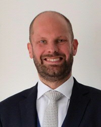 Dr. Richard Rijnks