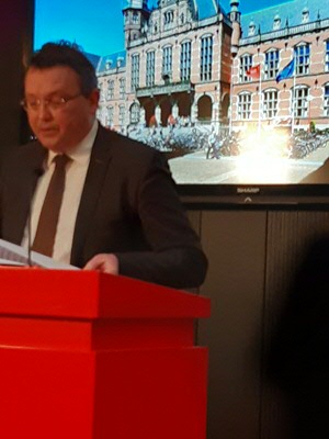 UG president Jouke de Vries
