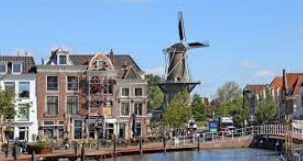 11-14 June 2019: Lorentz Center workshop ‘Singularities and Horizons’, Leiden, Netherlands