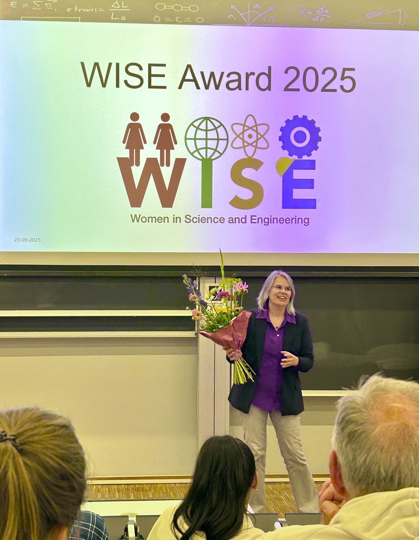 WISE Award recipient Prof. Beatriz Noheda