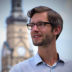 Dr. Simon Kahmann