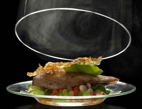 Zet jij ook iets lekkers op tafel? (Foto: Moleculairkoken.net)